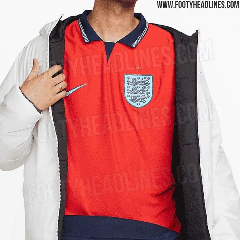 لباس انگلیس در جام جهانی