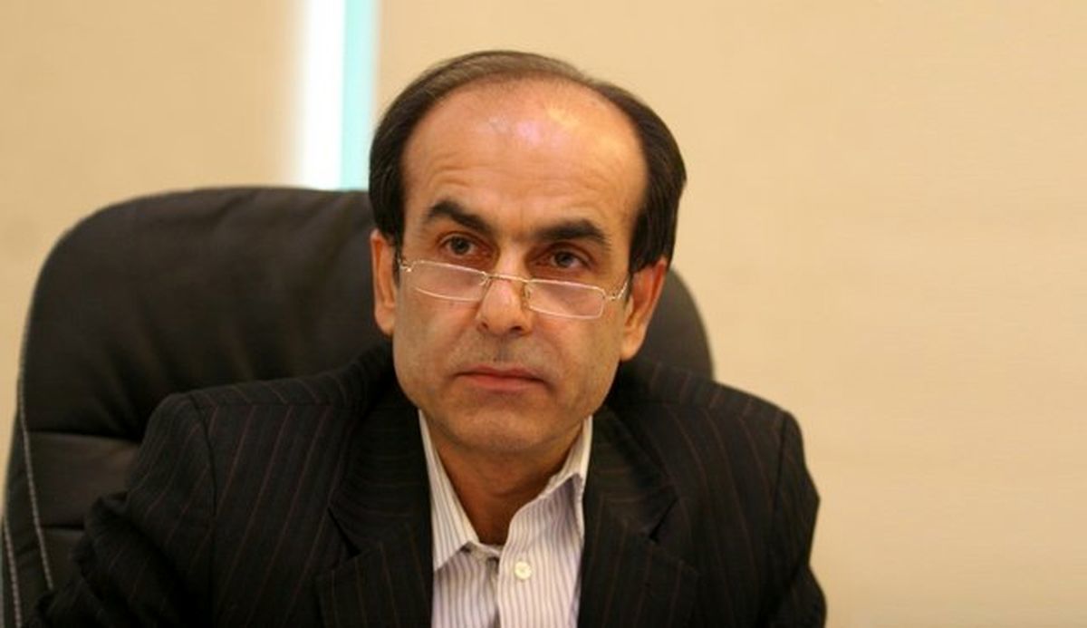 مردم می‌گویند خدا پدر دولت روحانی را بیامرزد / دولت سیزدهم ضعیف ترین دولت 43 سال اخیر است