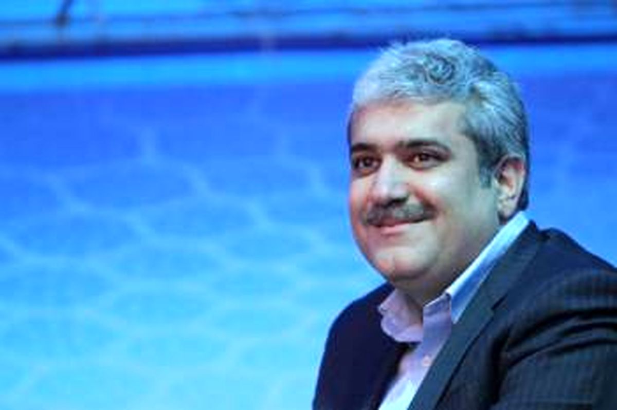 سورنا ستاری از دولت استعفا داد