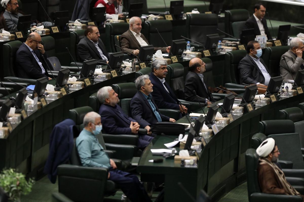 برنامه عجیب مجلس برای صندوق بازنشستگی کارکنان صداوسیما 