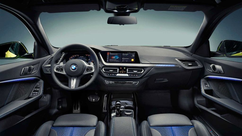 رونمایی BMW از مدل ۲۰۲۲ خودرو M135i xDrive + تصاویر